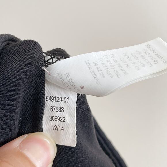 Athleta Black Power X's and O's Lace Calf Leggings Small S Workout Capri Womens - Picture 10 of 11